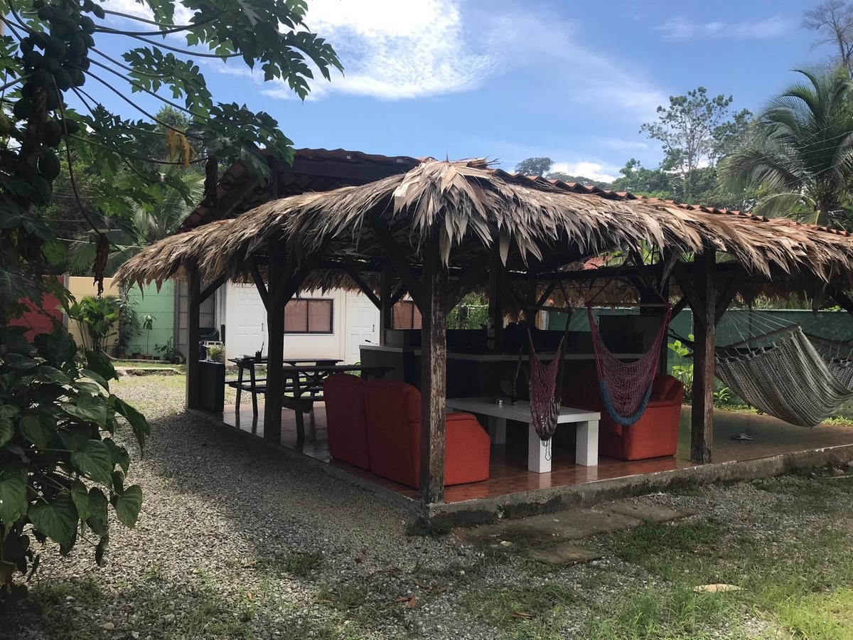 Hotel One Love Puerto Viejo Puerto Viejo de Talamanca ภายนอก รูปภาพ