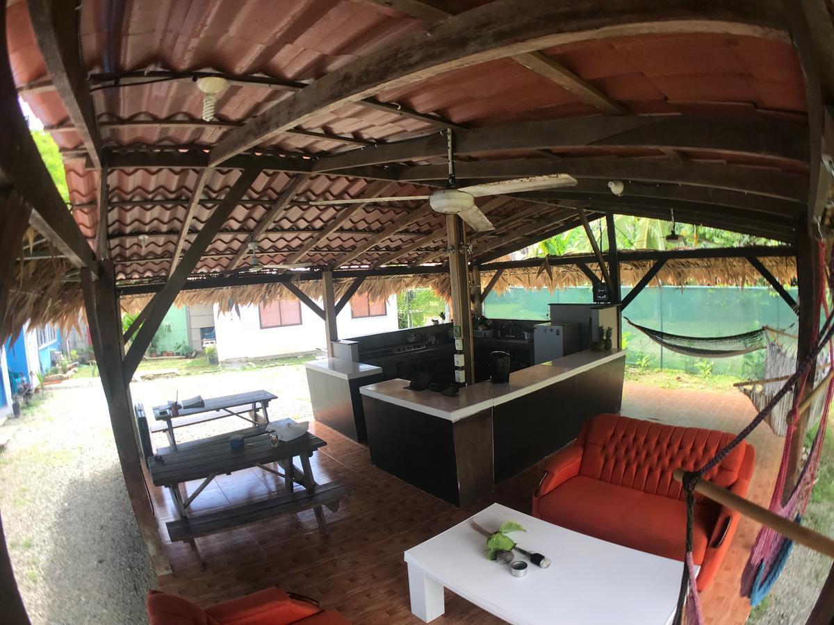 Hotel One Love Puerto Viejo Puerto Viejo de Talamanca ภายนอก รูปภาพ