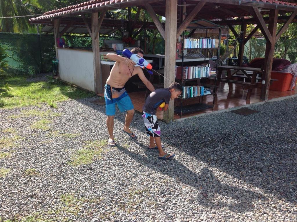 Hotel One Love Puerto Viejo Puerto Viejo de Talamanca ภายนอก รูปภาพ